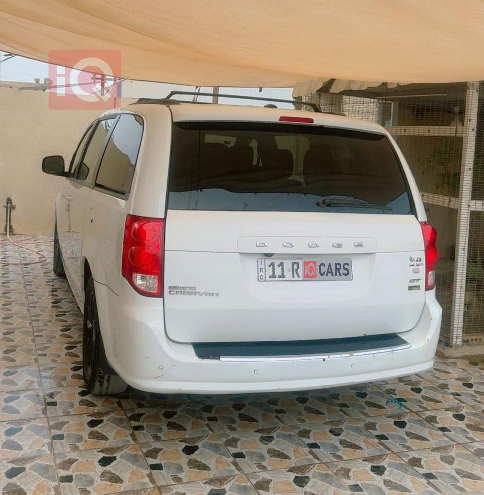 دودج جراند كارافان